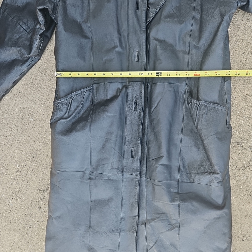G III Women's Black Leather Jacket - Picture 9 of 16